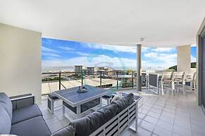 ZEN AT ARKABA - 3BR Luxury Apartment