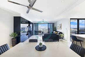 ZEN AT ARKABA - 3BR Luxury Apartment