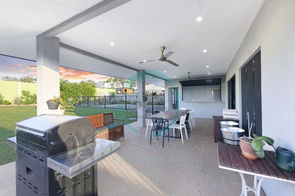 ZENHOUSE - 5BR Family with Private Pool