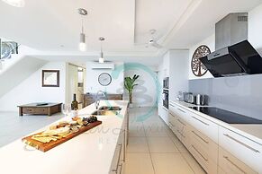 ZEN LUXURY 2-STORY Penthouse Mindal View
