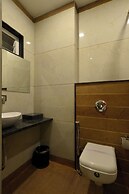 Hotel Jhankar Palace