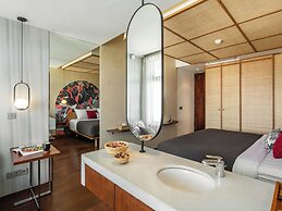 The Isvara By Cove