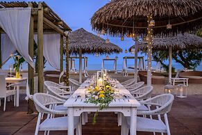 Pareus Beach Resort