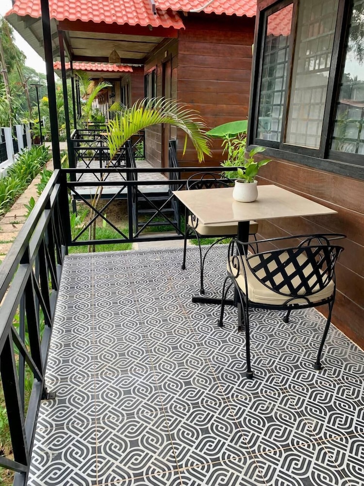 Densy Angkor Bungalow