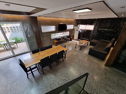 KOREGON POOL VILLAS