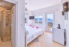 Tübin Kültür Evi