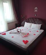 Rey Hotel & Restorant