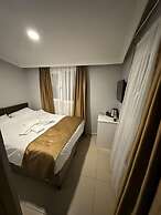 Camellia Suit Hotel
