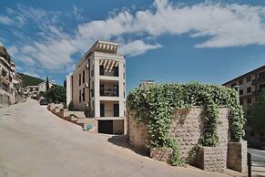 Salus Hill Condo
