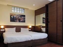 Forbes Hotel and Apartment