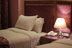 Santana Hotel