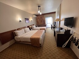 Santana Hotel