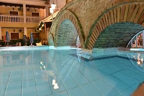 Elpida Hotel