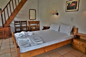 Elpida Hotel