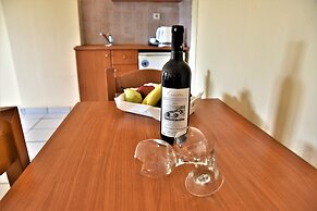 Elpida Hotel
