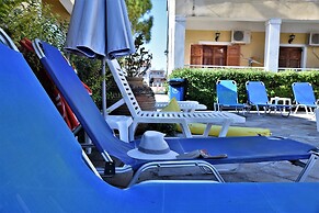 Elpida Hotel