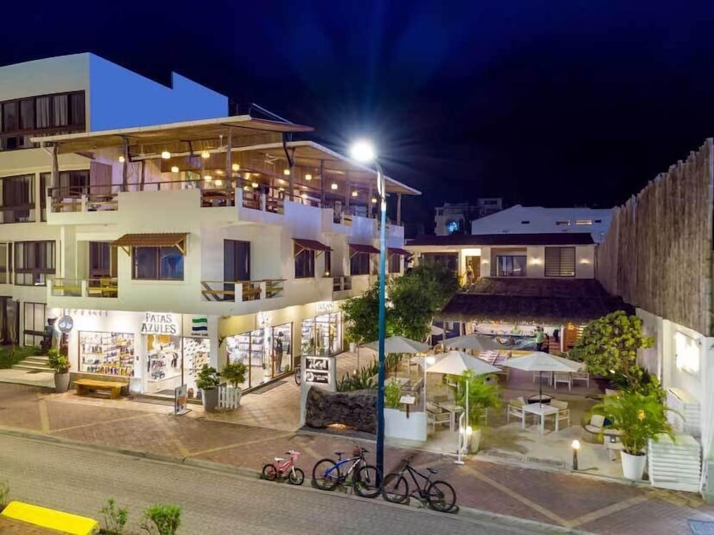 Plaza Luna Suites