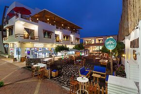 Plaza Luna Suites