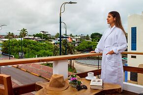 Plaza Luna Suites
