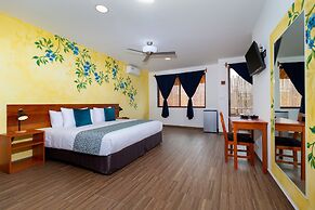 Plaza Luna Suites