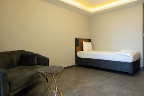 Grand Moon Hotel