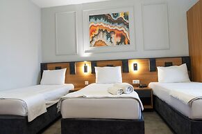 Grand Moon Hotel