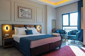 Grand Moon Hotel