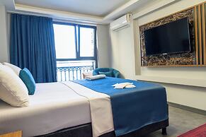 Grand Moon Hotel