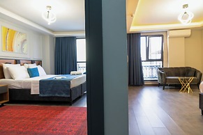 Grand Moon Hotel