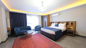 Grand Moon Hotel