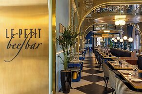 W Budapest