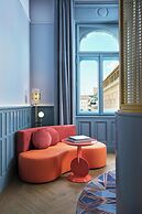 W Budapest