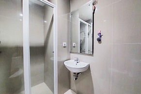 Simply Look Studio Room At 11St Floor Paramount Skyline Apartment