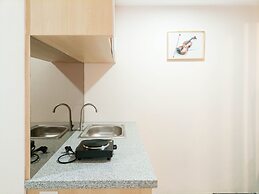 Tranquil And Comfort Studio At De Prima Apartment