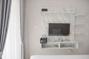Modern Look And Comfy Studio Citra Living Apartment
