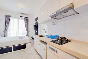 Fancy And Nice Studio At 20Th Floor Sky House Bsd Apartment