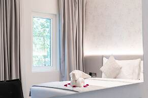 eStay Hotel