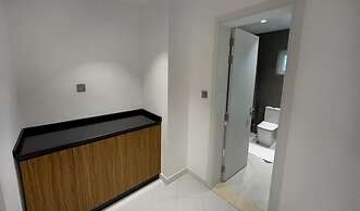 eStay Hotel