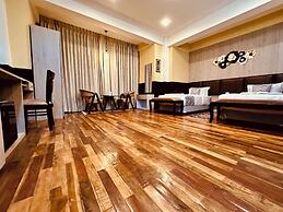 Silver Cloud Hotel