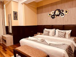 Silver Cloud Hotel