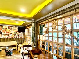 Silver Cloud Hotel