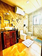 Silver Cloud Hotel