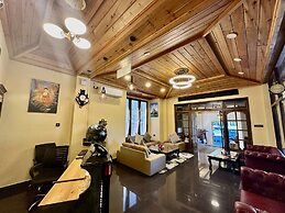 Silver Cloud Hotel