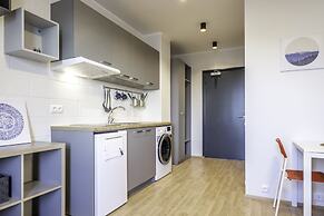 Eduard House by Larsen