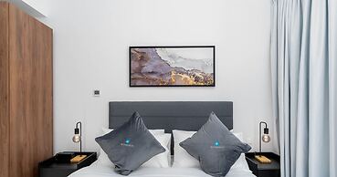 Executive 1 BR in Oasis - 2