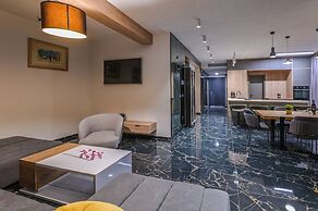 Villa Luna- Private Heated Pool