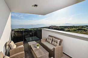 Villa Luna- Private Heated Pool