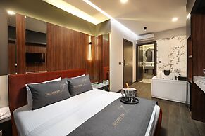 SECOND SUIT OTEL