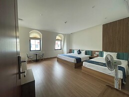 Daily Hotel