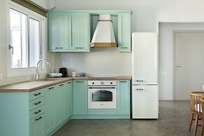 Alsea Seafront Apartments